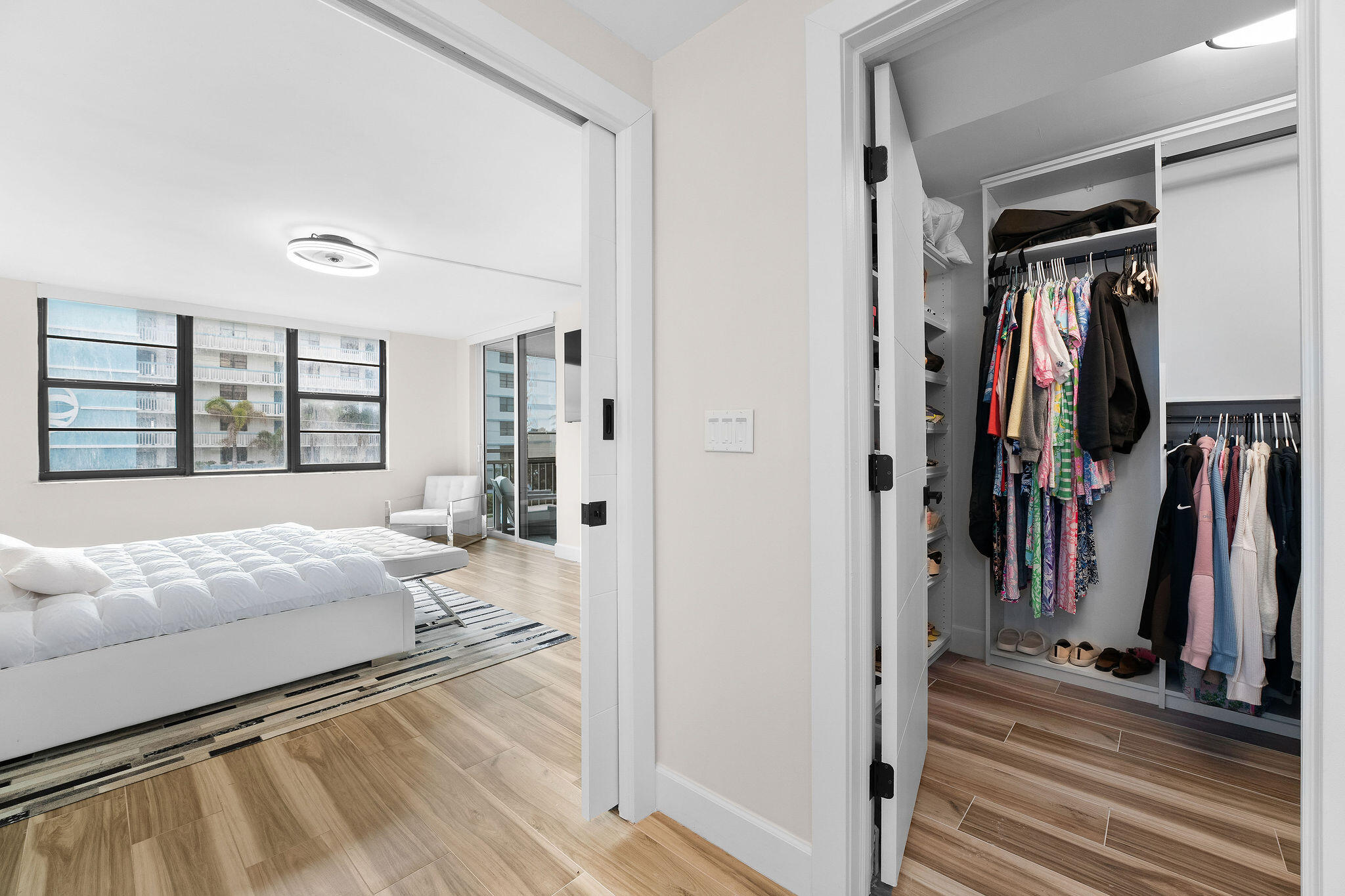 911 Ocean Drive 201