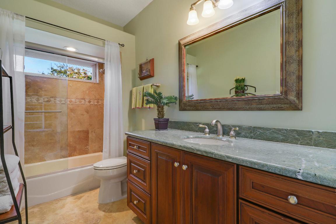 5213 Desert Vixen Road