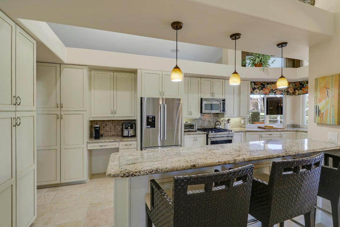 5213 Desert Vixen Road