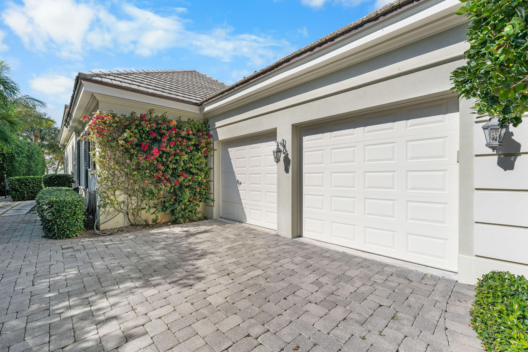 1155 Lake House Drive