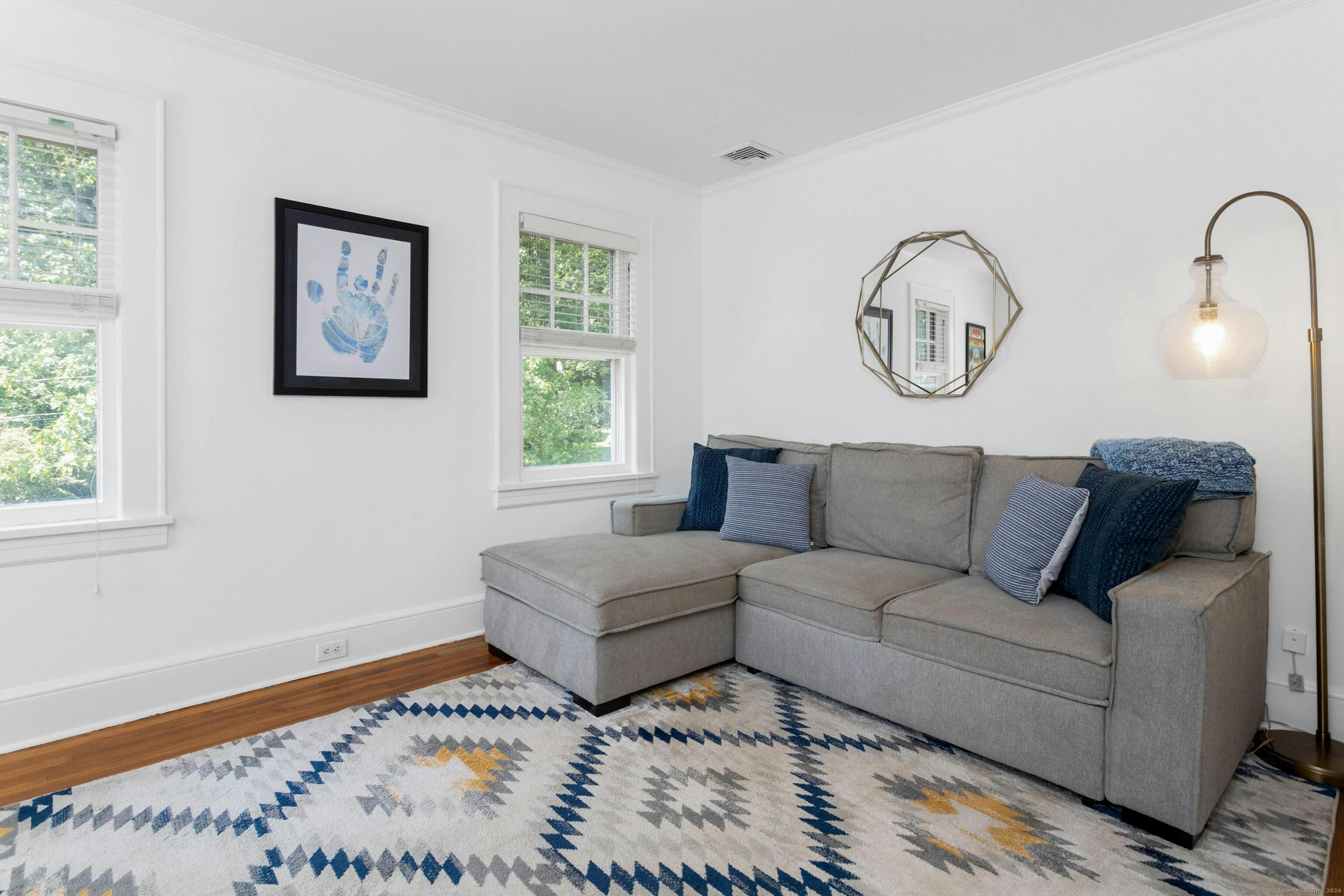 24 Cliff Avenue