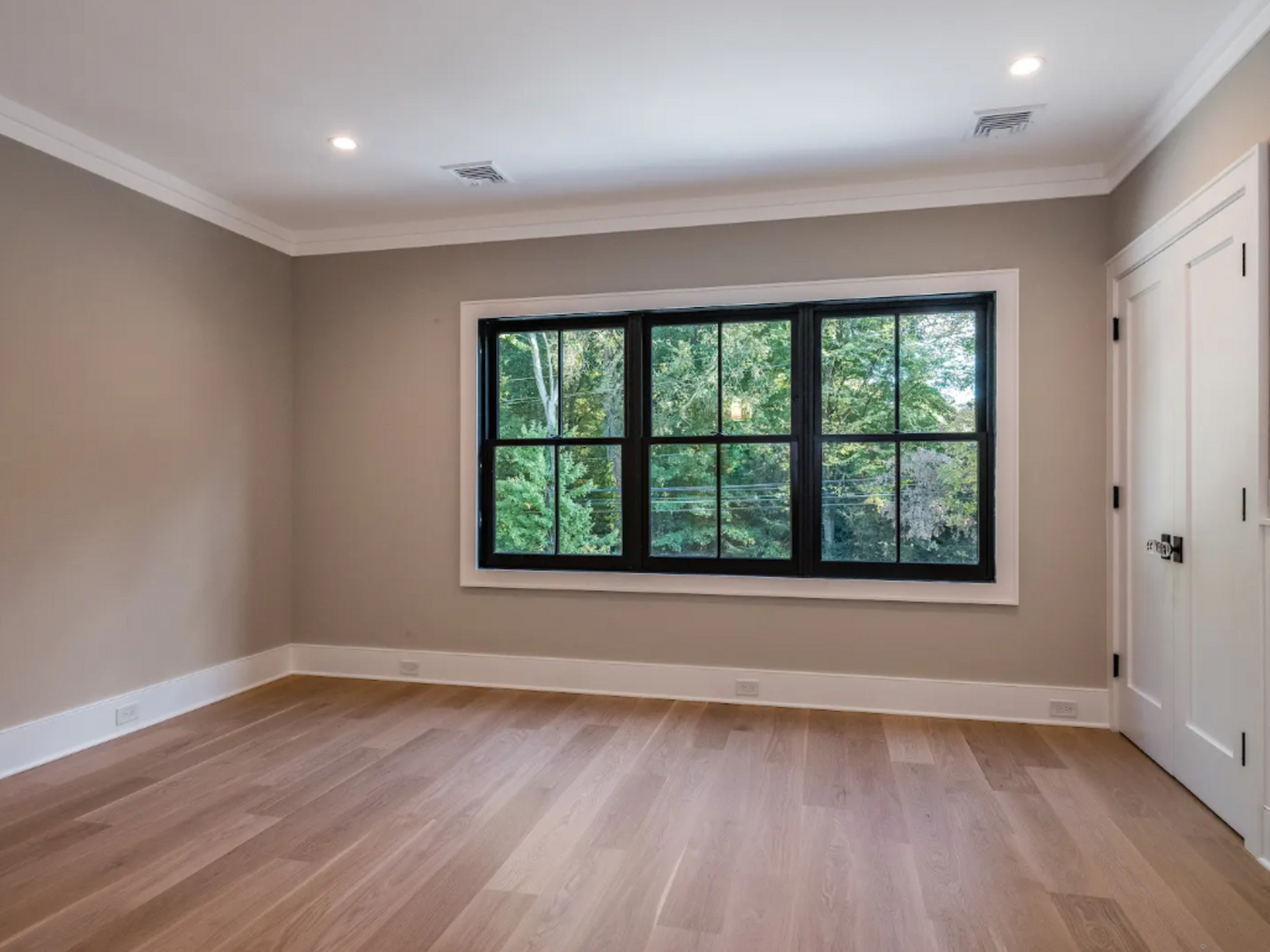 259 Middlesex Road