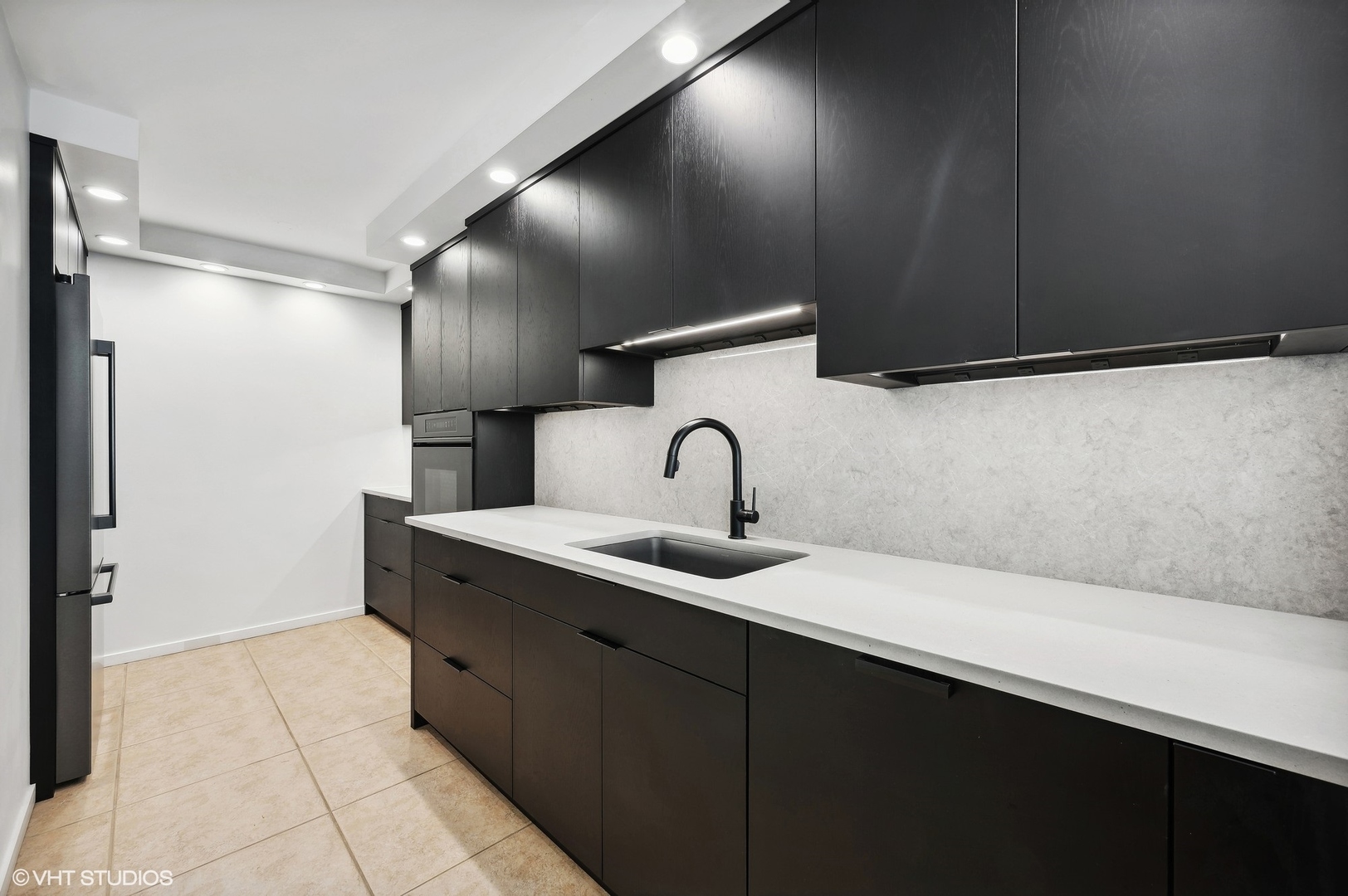 200 E Delaware Place Unit: 6D