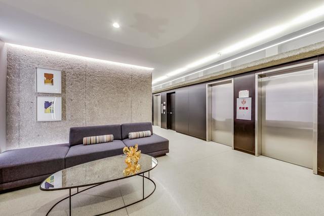 200 E Delaware Place Unit: 6D