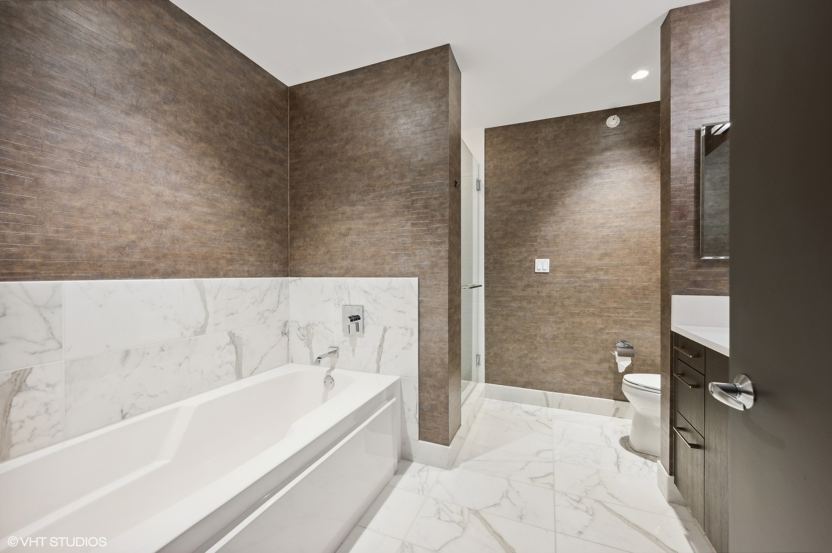 1201 S Prairie Avenue Unit: 4501