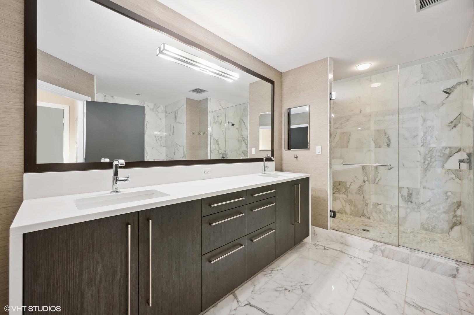 1201 S Prairie Avenue Unit: 4501