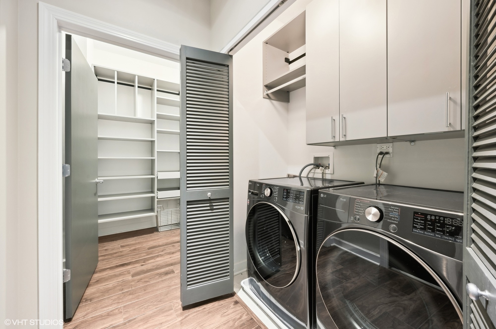 1201 S Prairie Avenue Unit: 4501