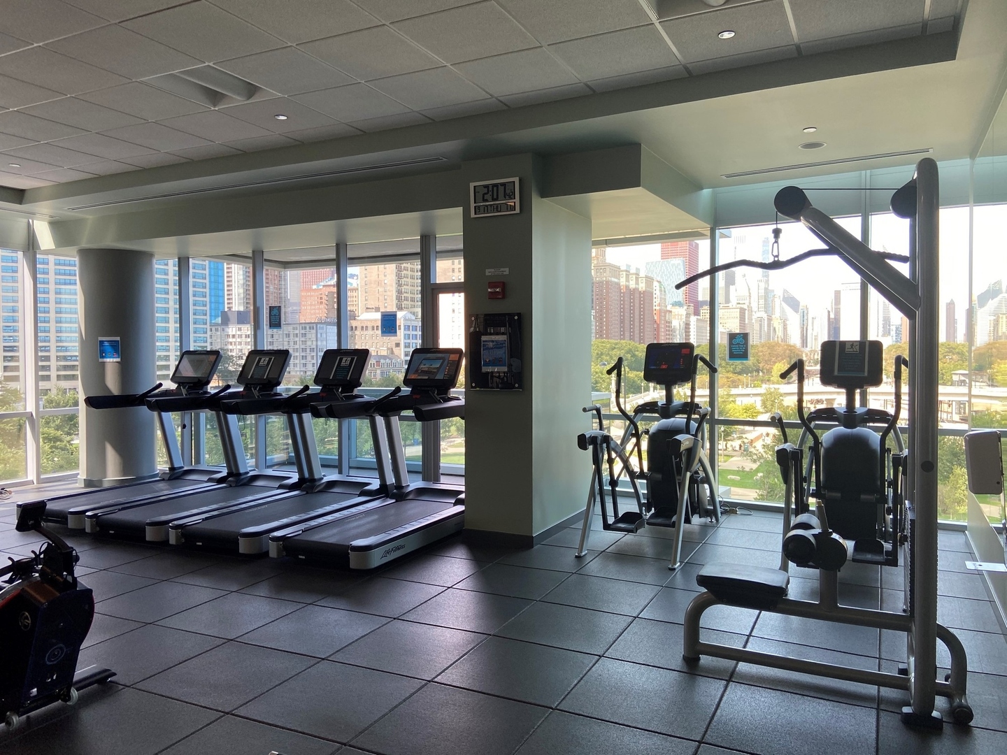 1201 S Prairie Avenue Unit: 4501