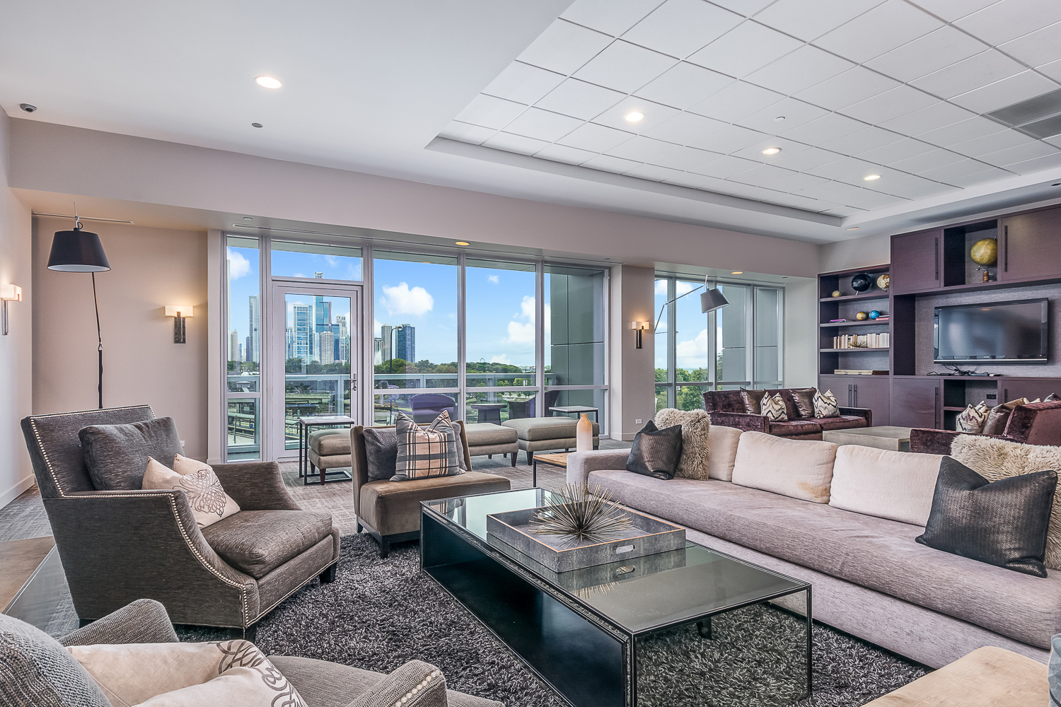 1201 S Prairie Avenue Unit: 4501