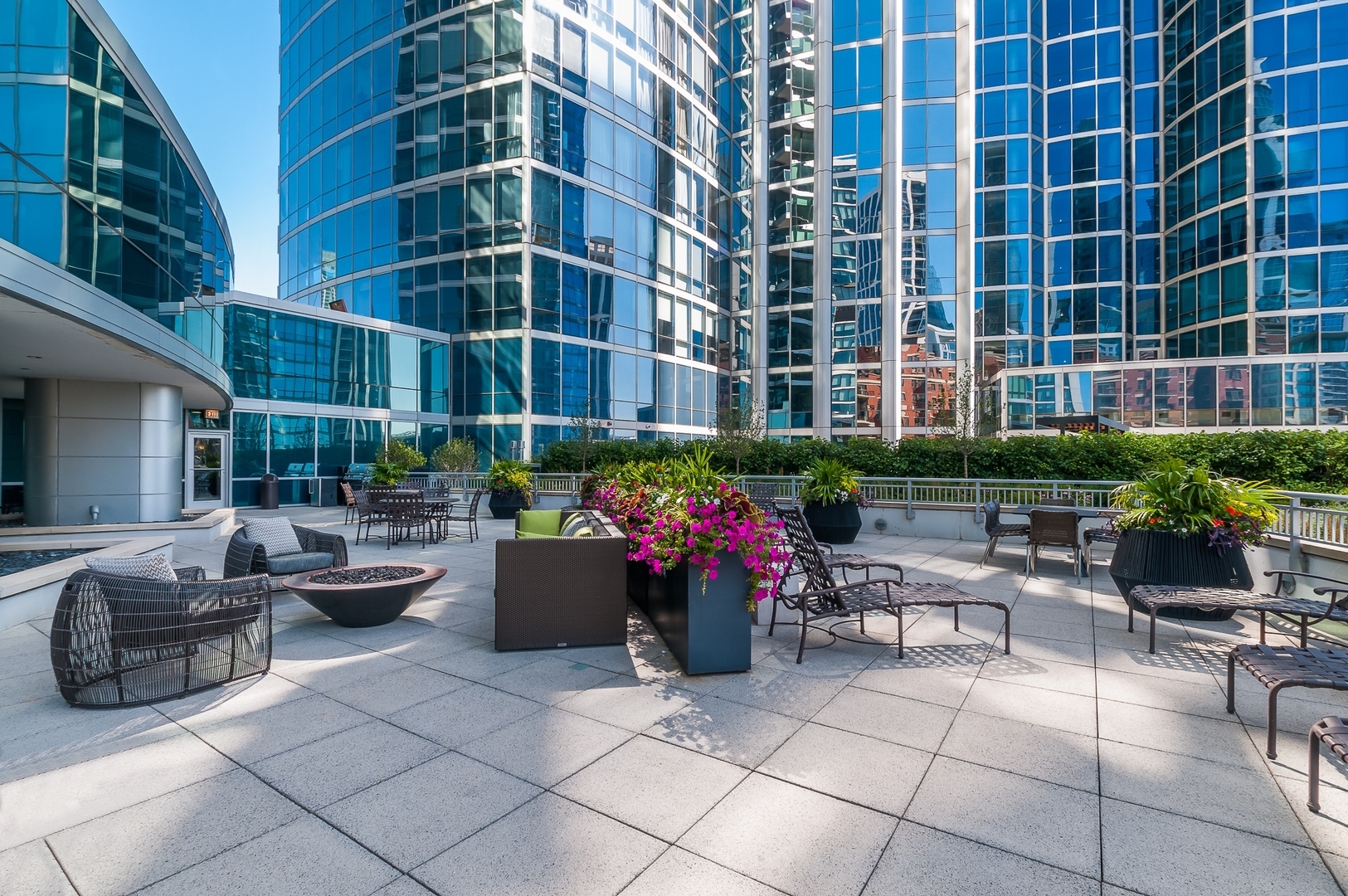1201 S Prairie Avenue Unit: 4501