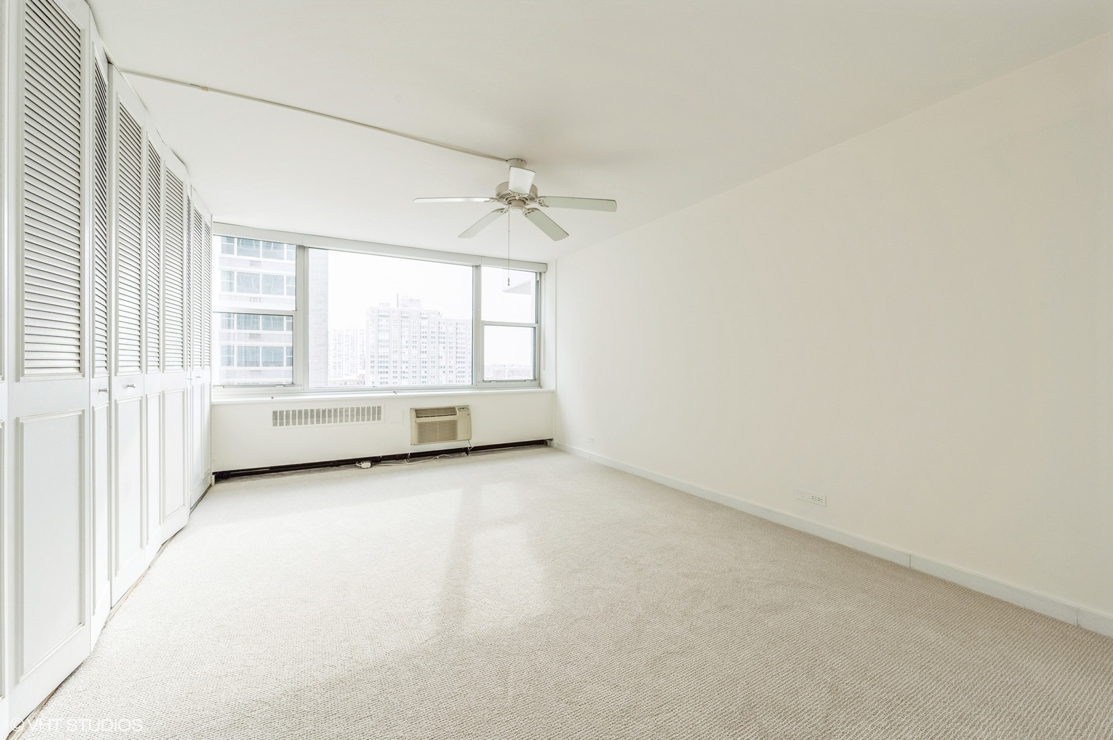 4250 N MARINE Drive Unit: 1333