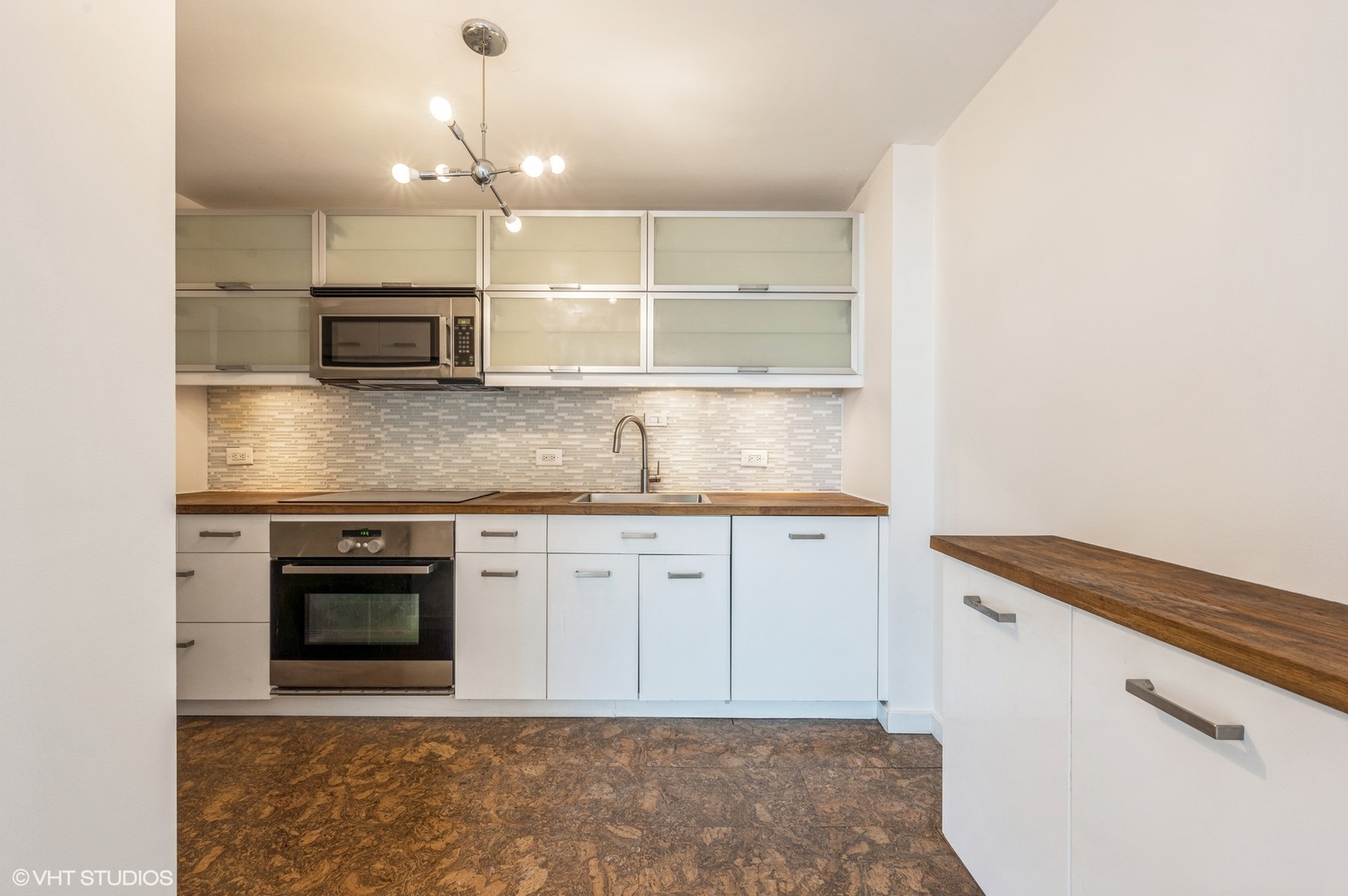 4250 N MARINE Drive Unit: 1333