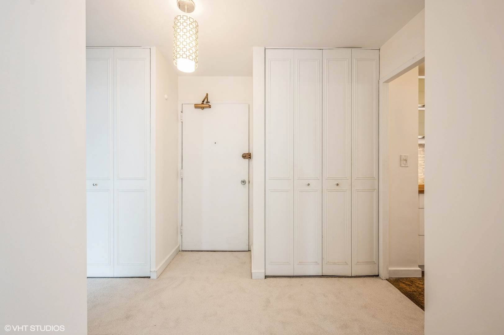 4250 N MARINE Drive Unit: 1333