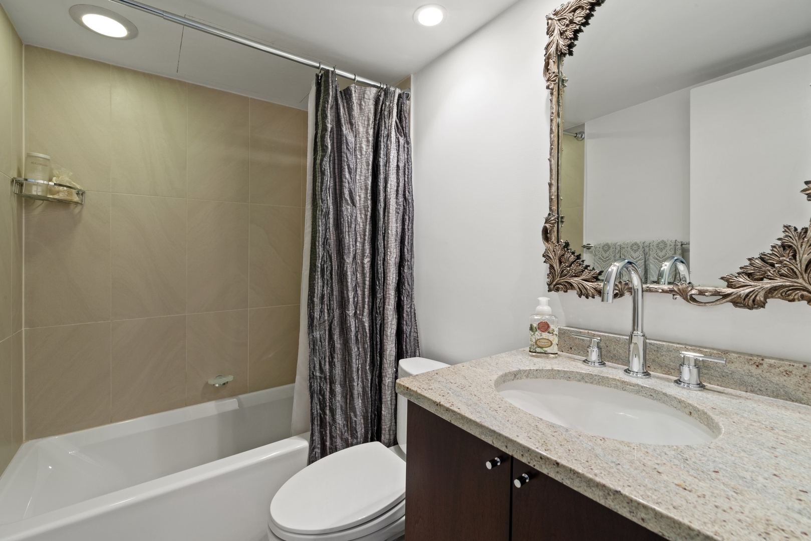 1440 N Lake Shore Drive Unit: 7E