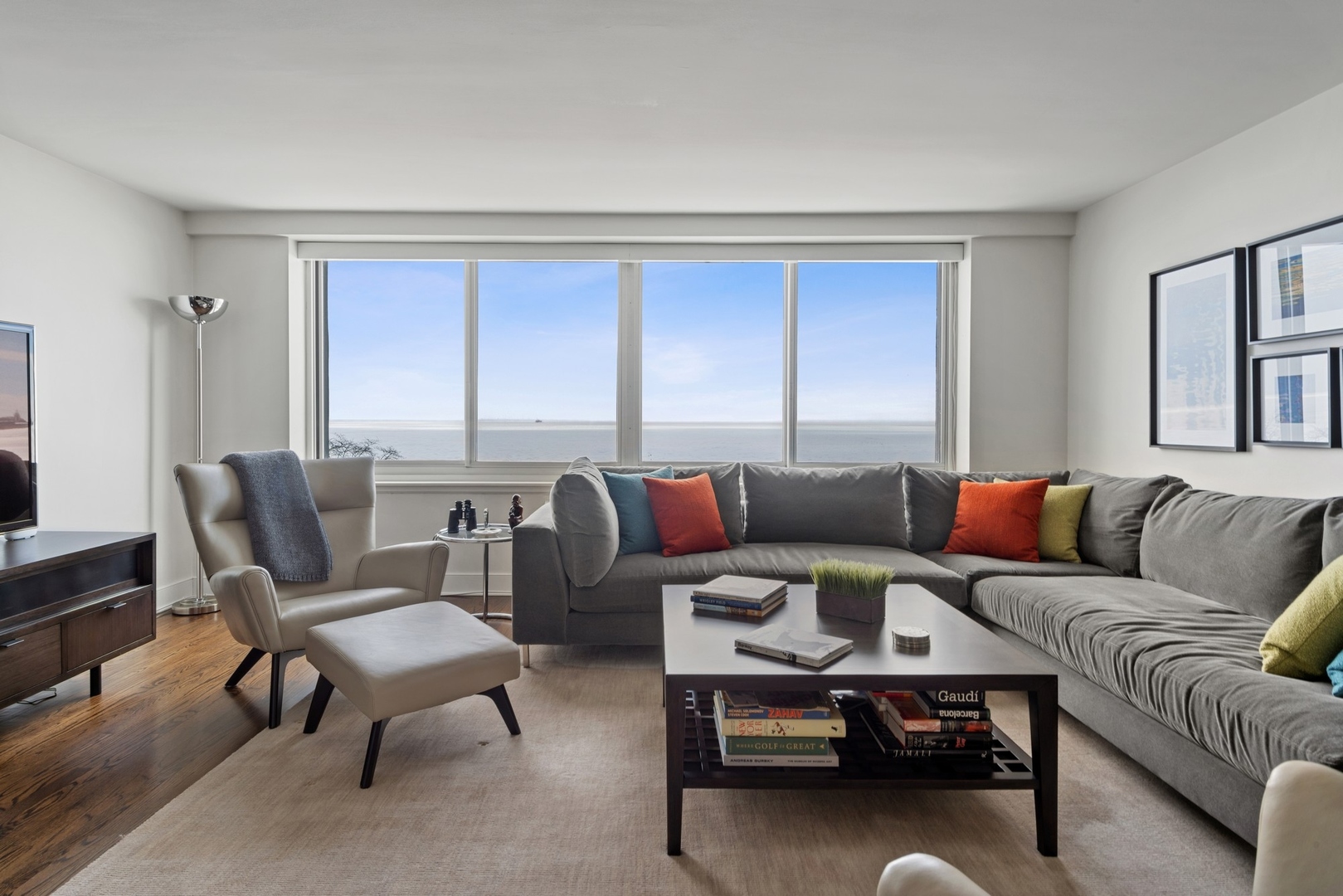 1440 N Lake Shore Drive Unit: 7E