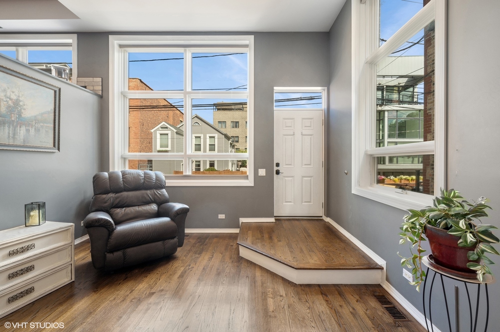 1645 W Ontario Street Unit: 1E