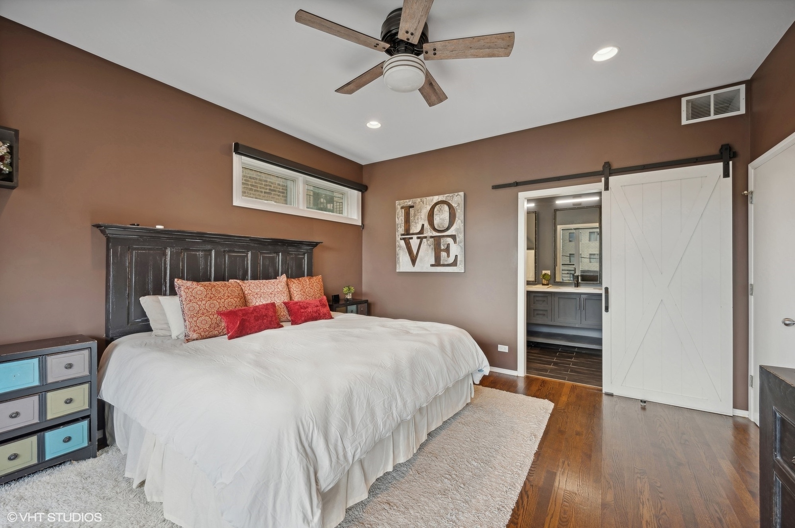 1645 W Ontario Street Unit: 1E