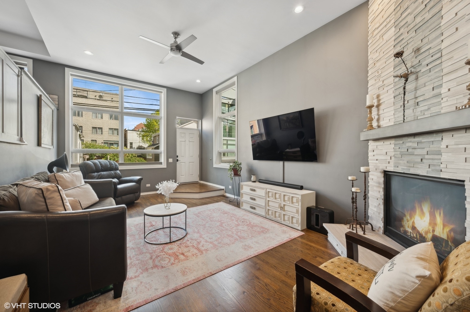 1645 W Ontario Street Unit: 1E