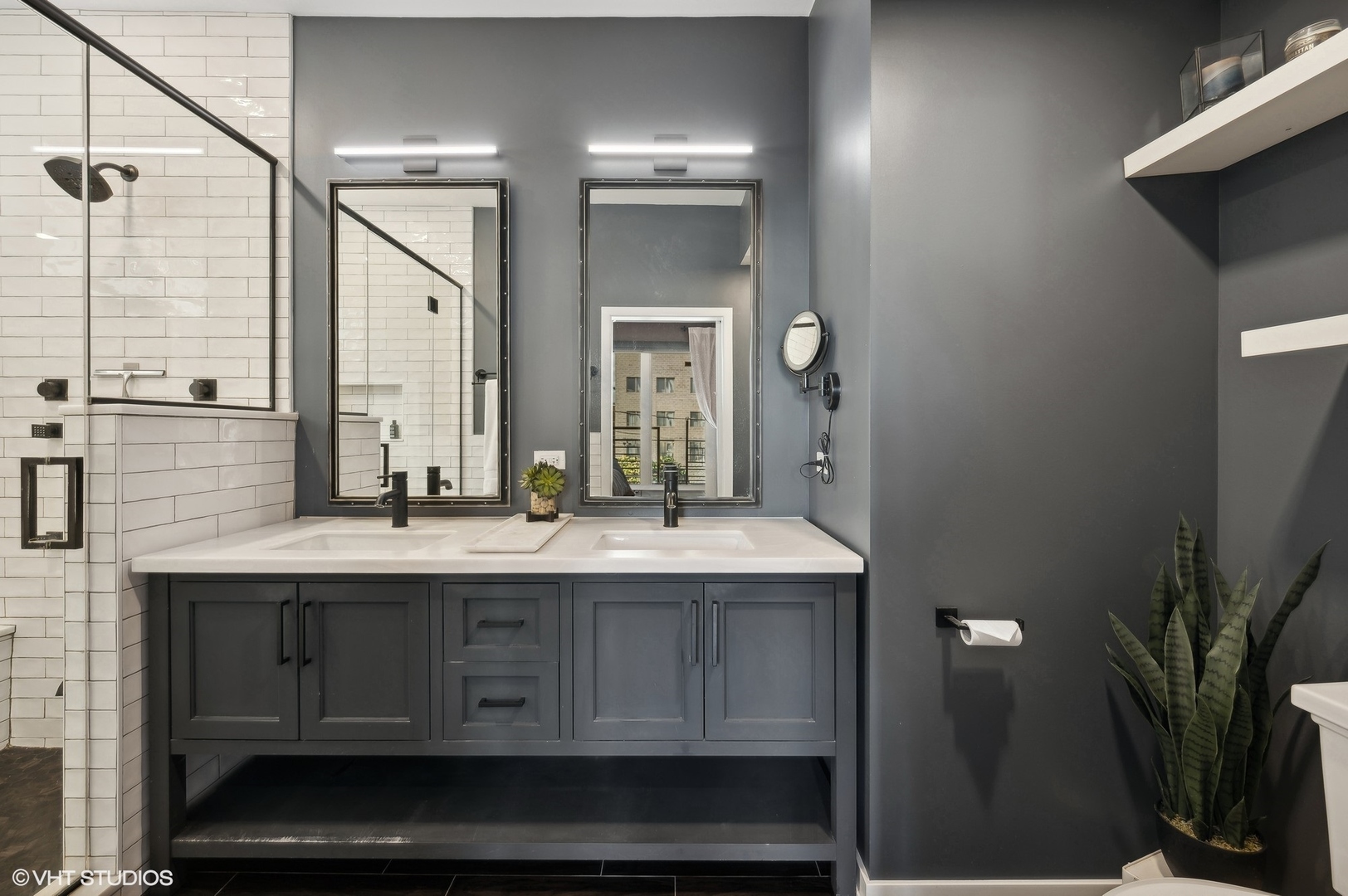 1645 W Ontario Street Unit: 1E