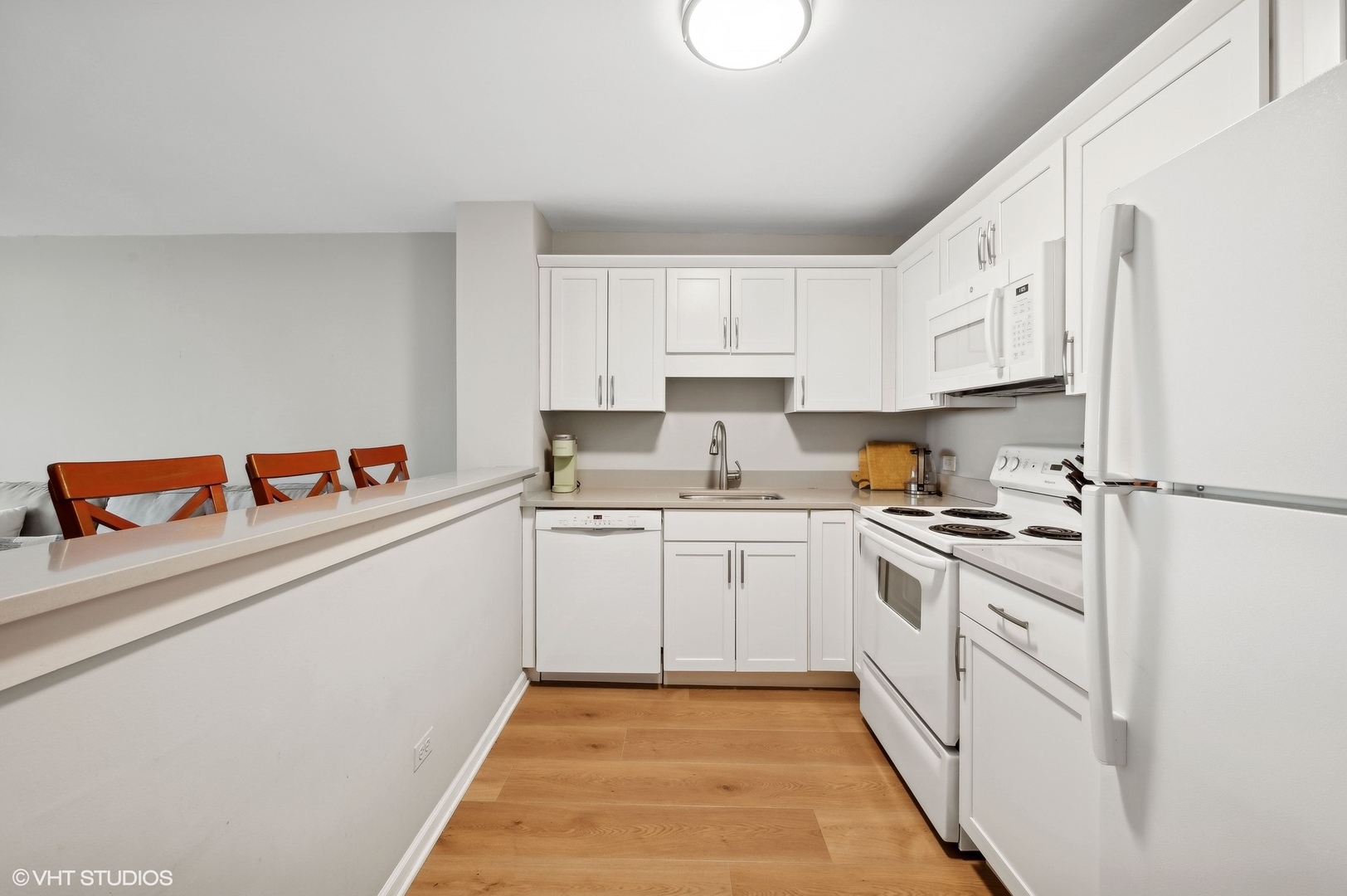 1636 N Wells Street Unit: 1712