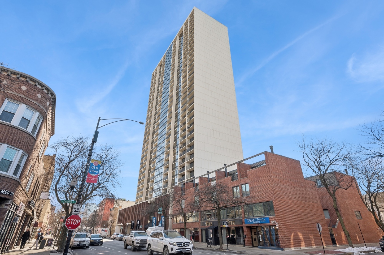 1636 N Wells Street Unit: 1712