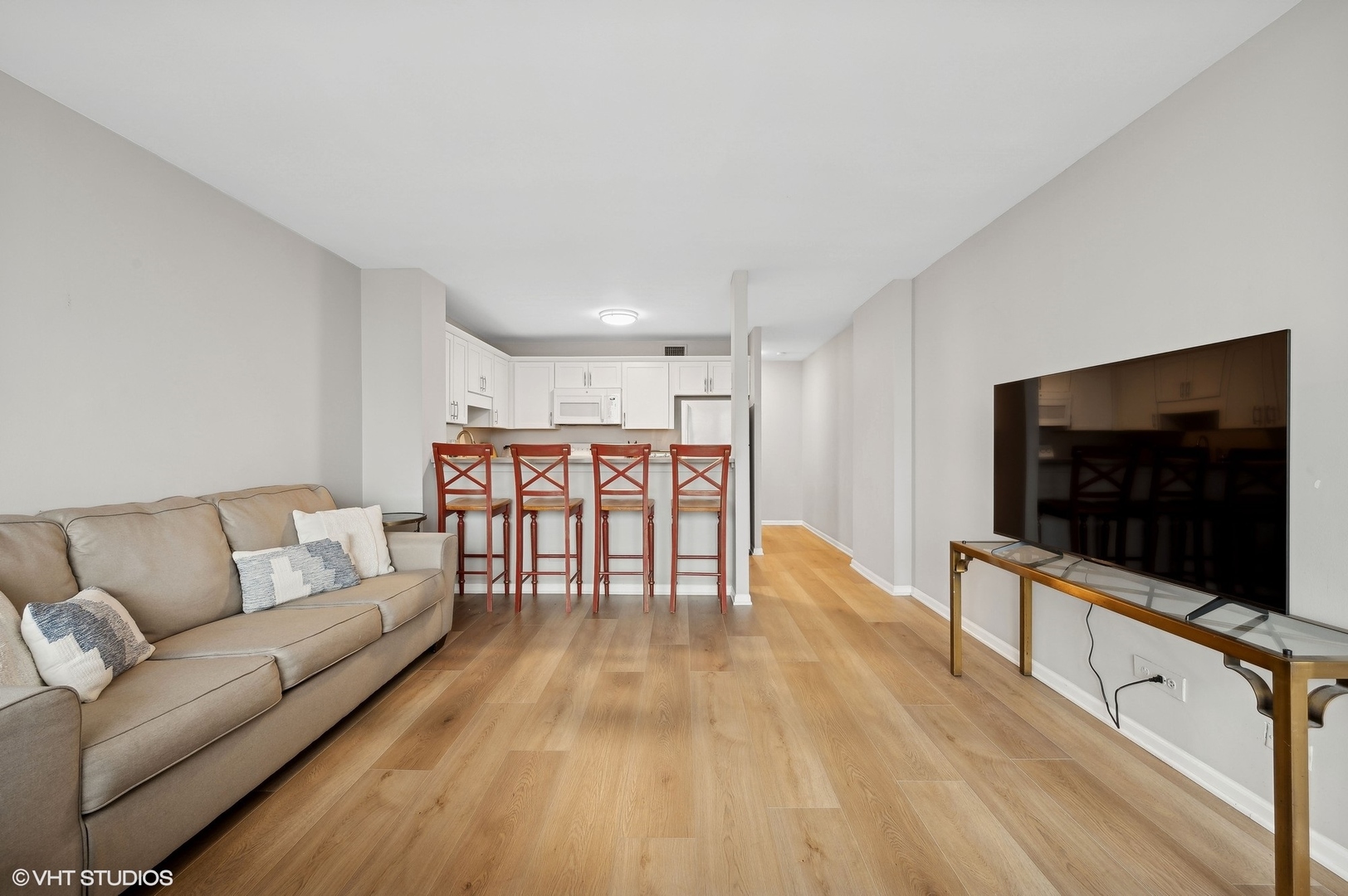 1636 N Wells Street Unit: 1712