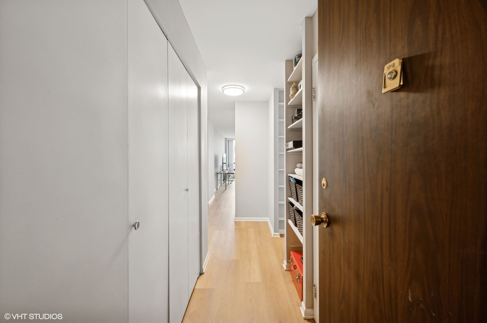 1636 N Wells Street Unit: 1712