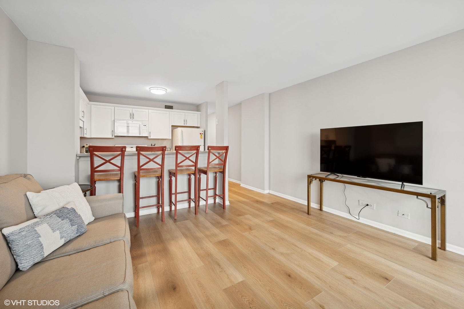 1636 N Wells Street Unit: 1712