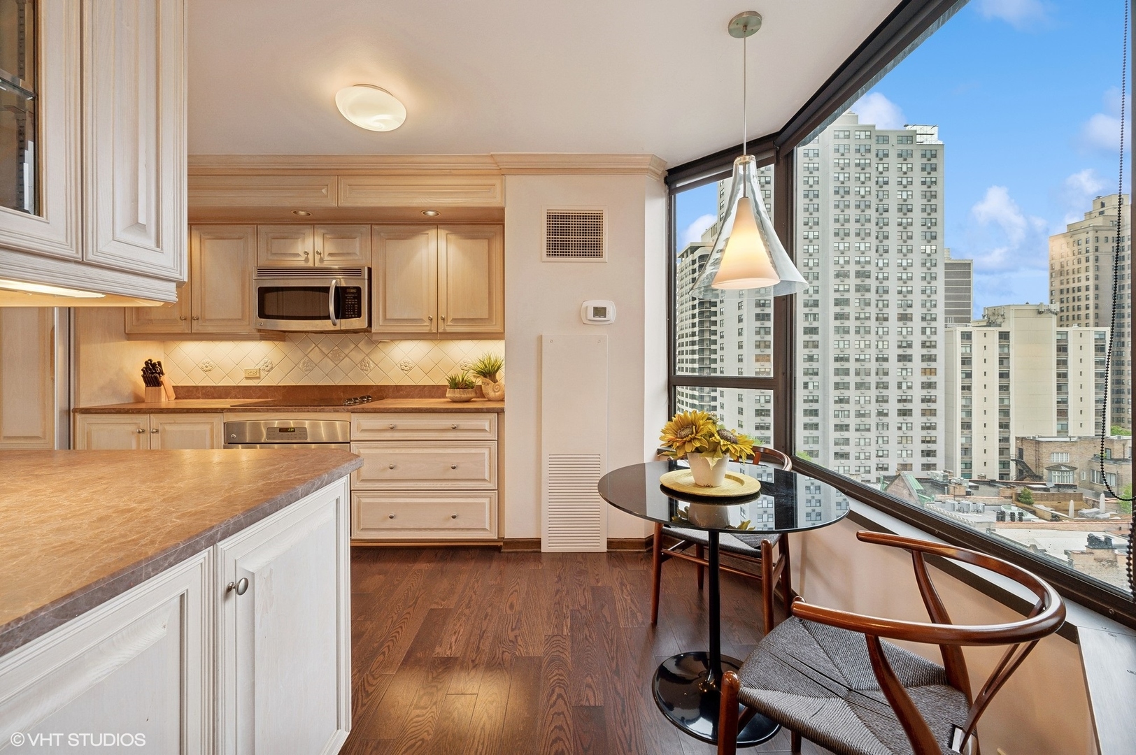 1410 N State Street Unit: 13A