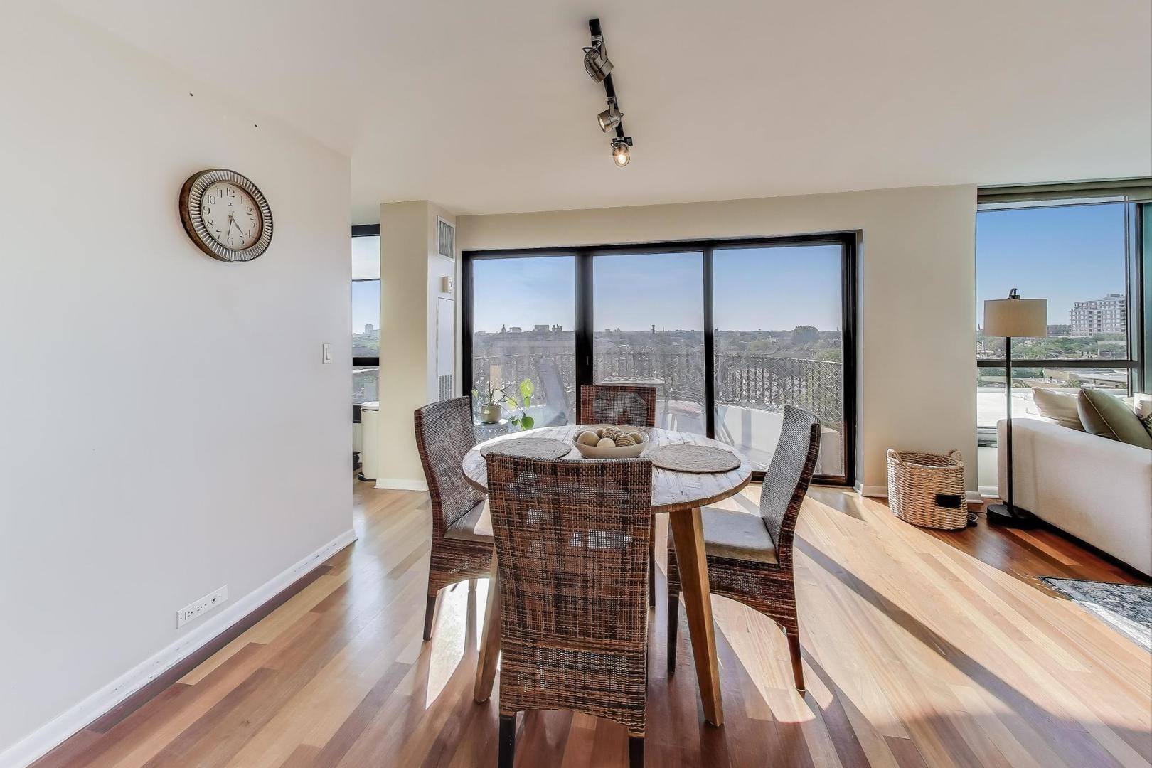 2020 N LINCOLN PARK WEST Unit: 7A