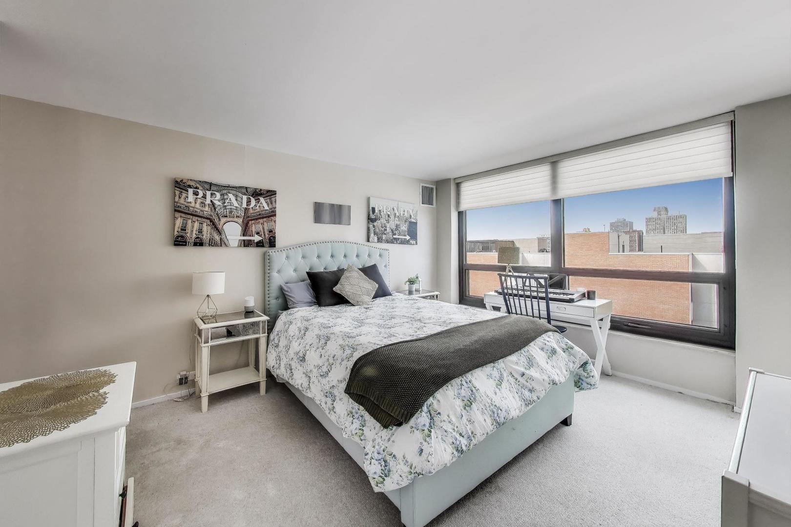 2020 N LINCOLN PARK WEST Unit: 7A