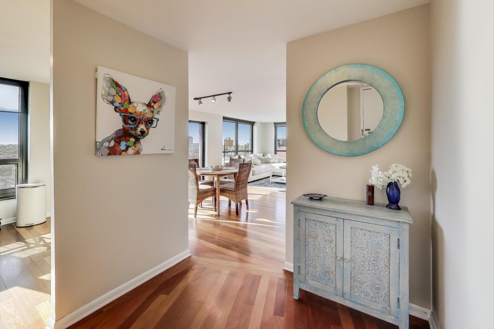 2020 N LINCOLN PARK WEST Unit: 7A