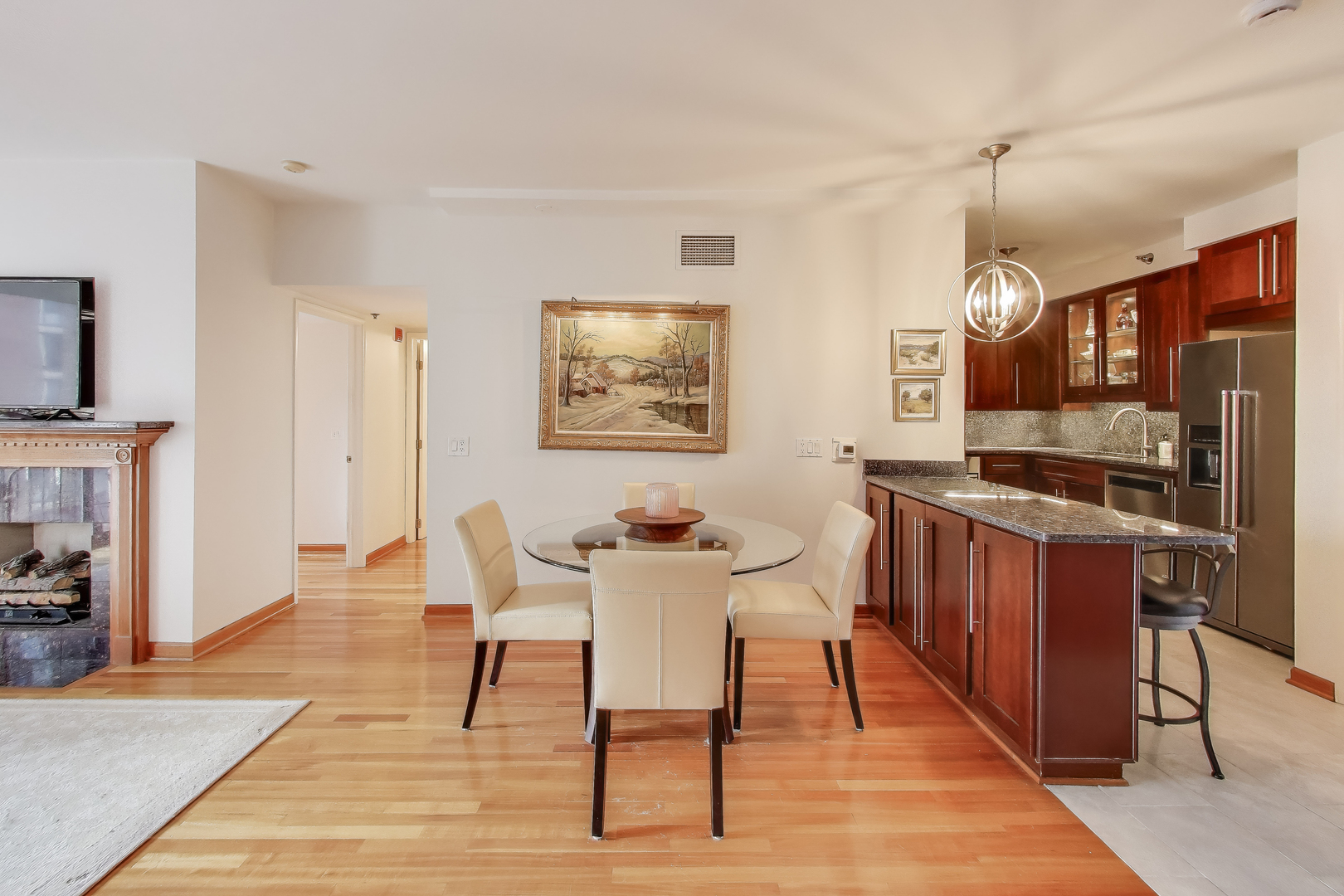 55 W DELAWARE Place Unit: 810