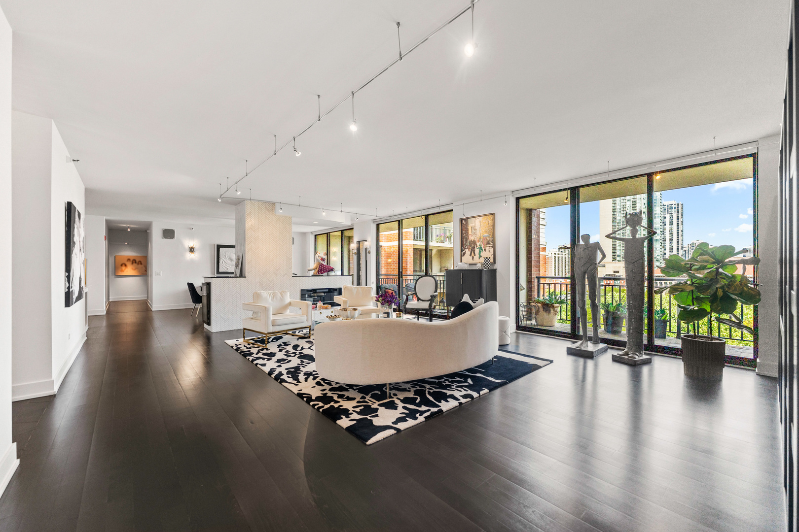 55 W Delaware Place Unit: 1011