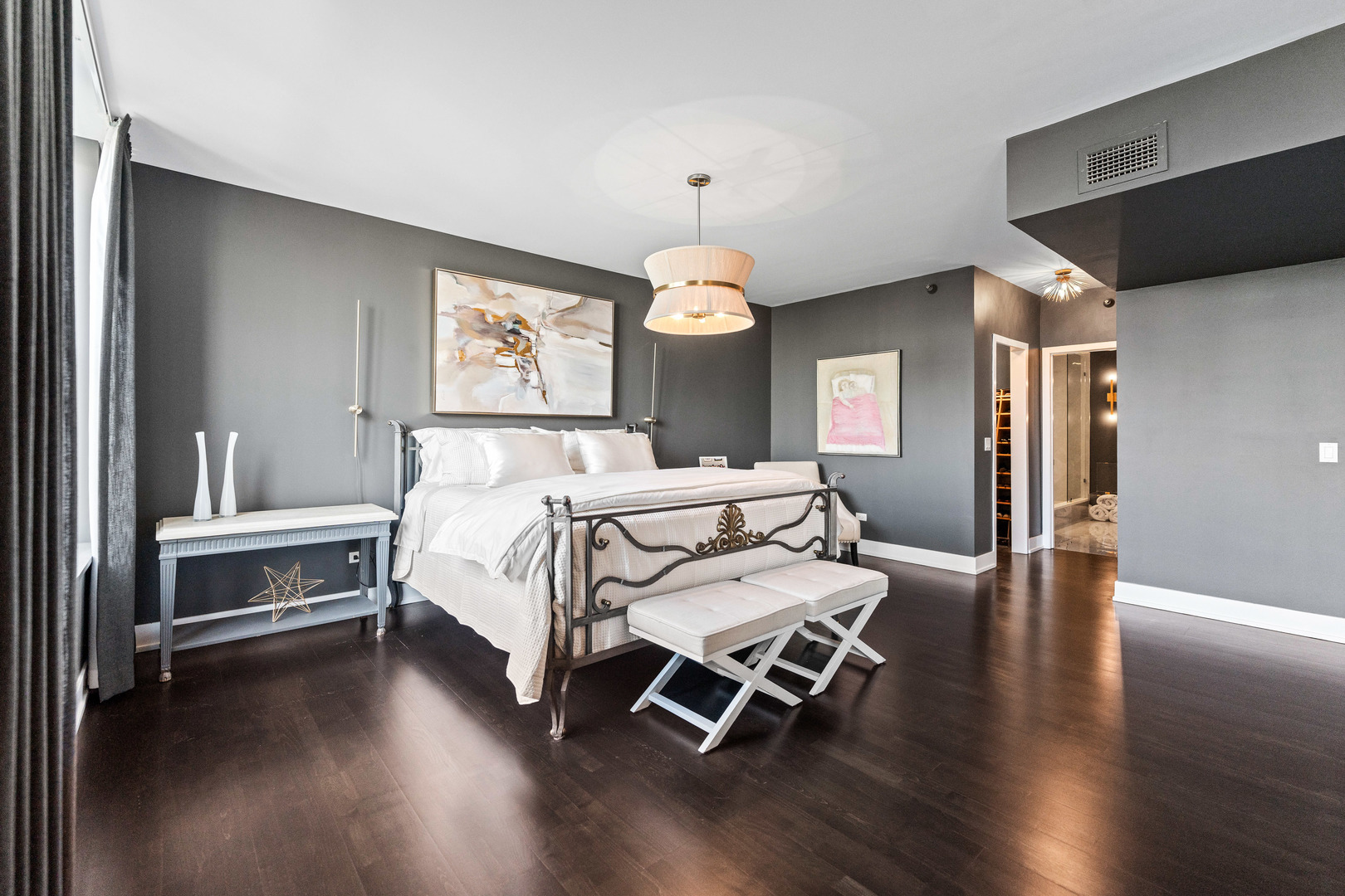 55 W Delaware Place Unit: 1011