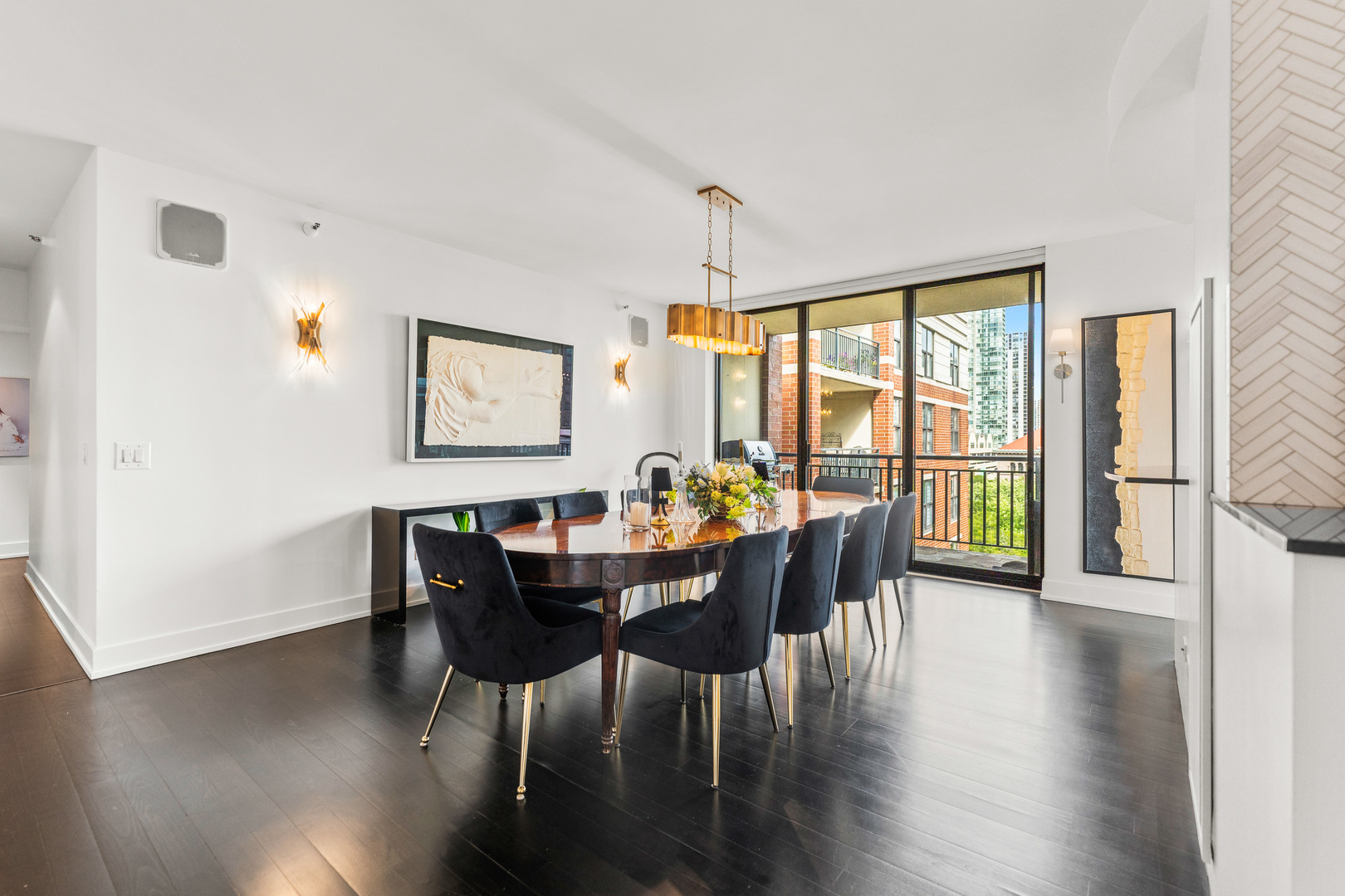 55 W Delaware Place Unit: 1011