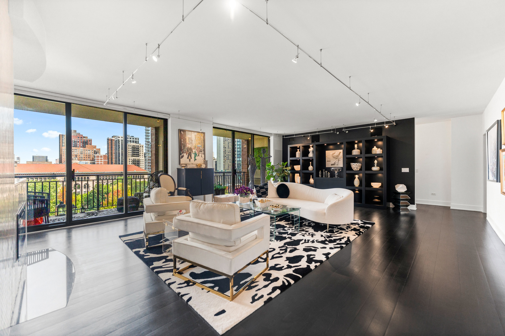 55 W Delaware Place Unit: 1011