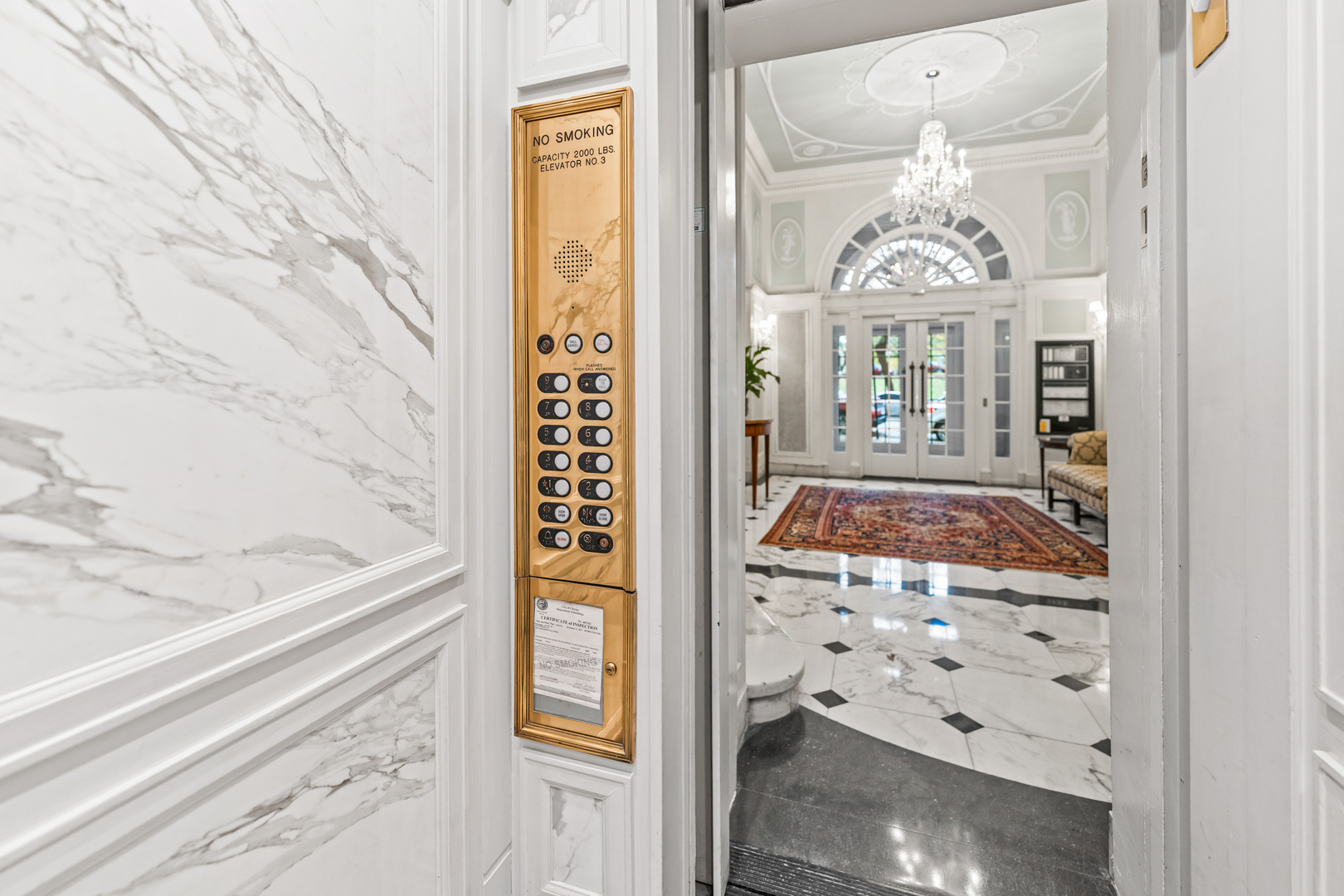 2600 N Lakeview Avenue Unit: 9B