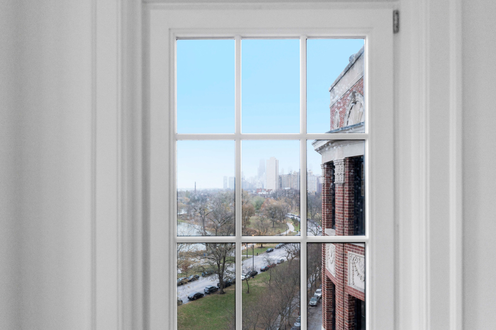 2600 N Lakeview Avenue Unit: 9B