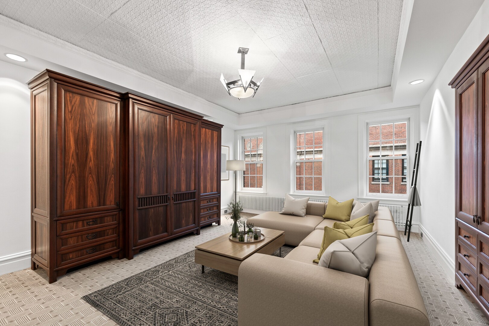 2600 N Lakeview Avenue Unit: 9B