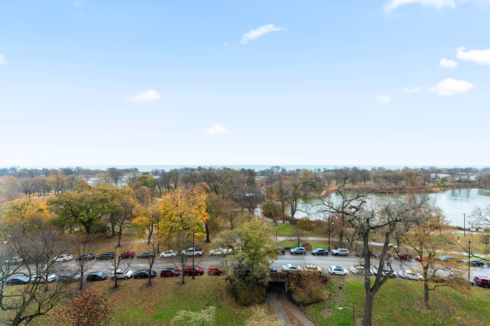 2600 N Lakeview Avenue Unit: 9B