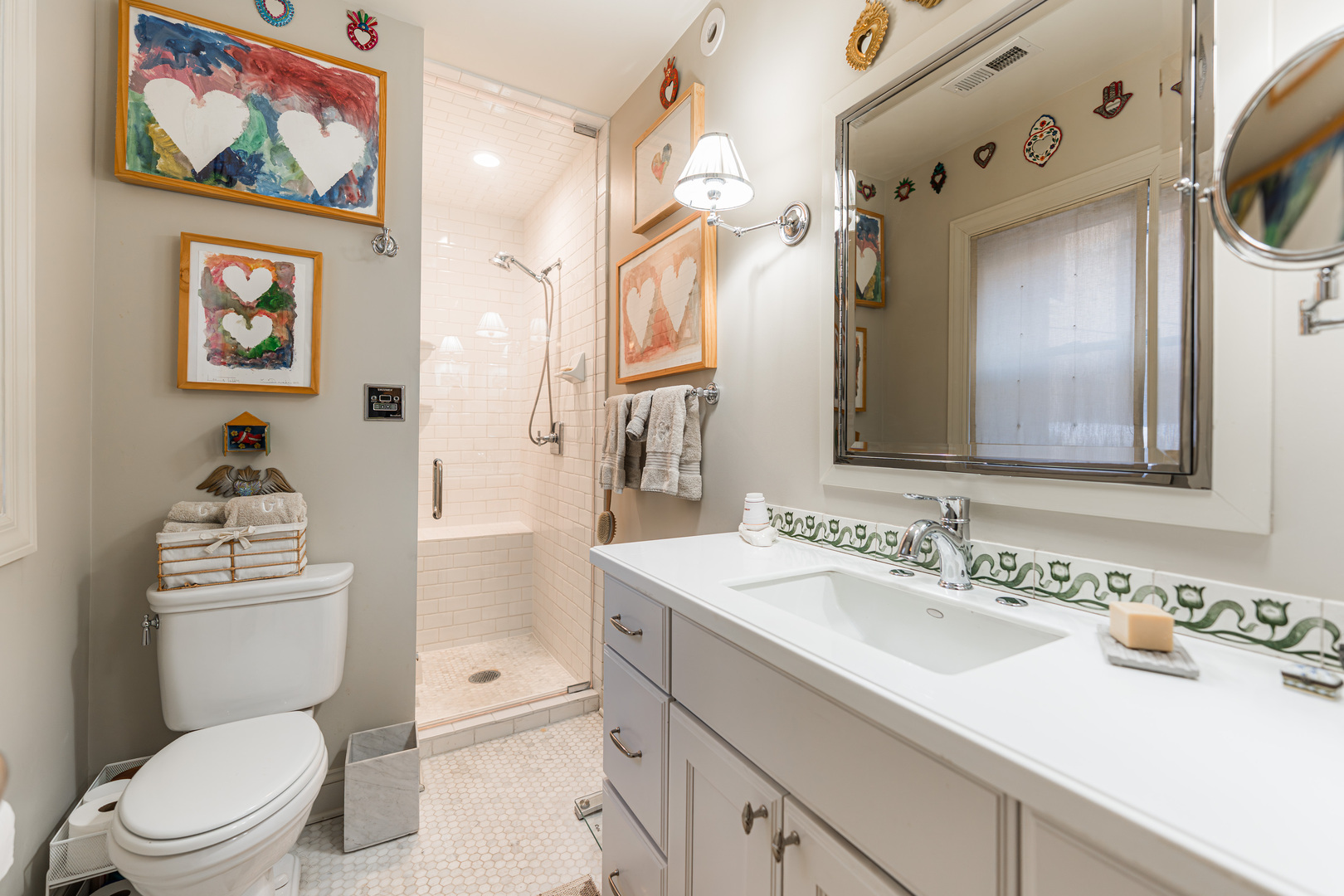 26 E SCOTT Street Unit: 3