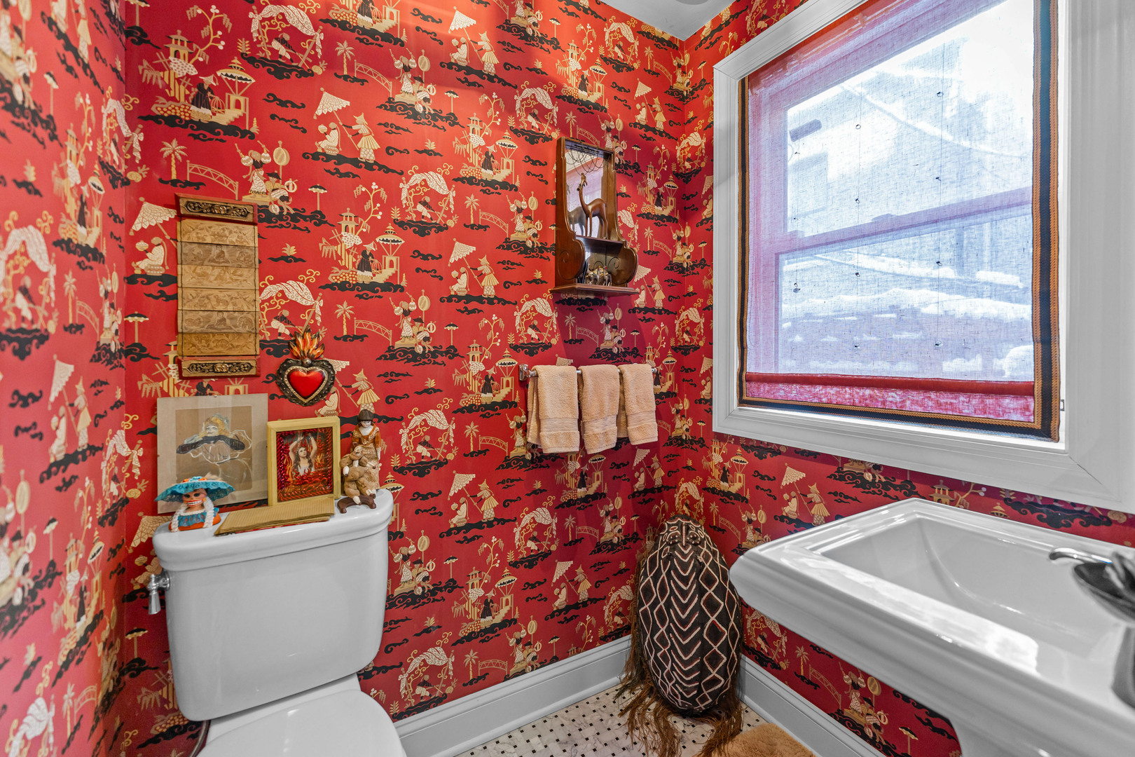 26 E SCOTT Street Unit: 3