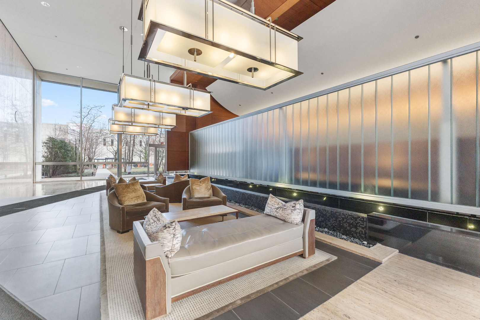 500 W Superior Street Unit: 1508