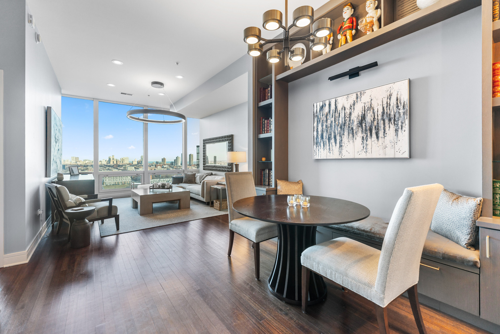 500 W Superior Street Unit: 1508