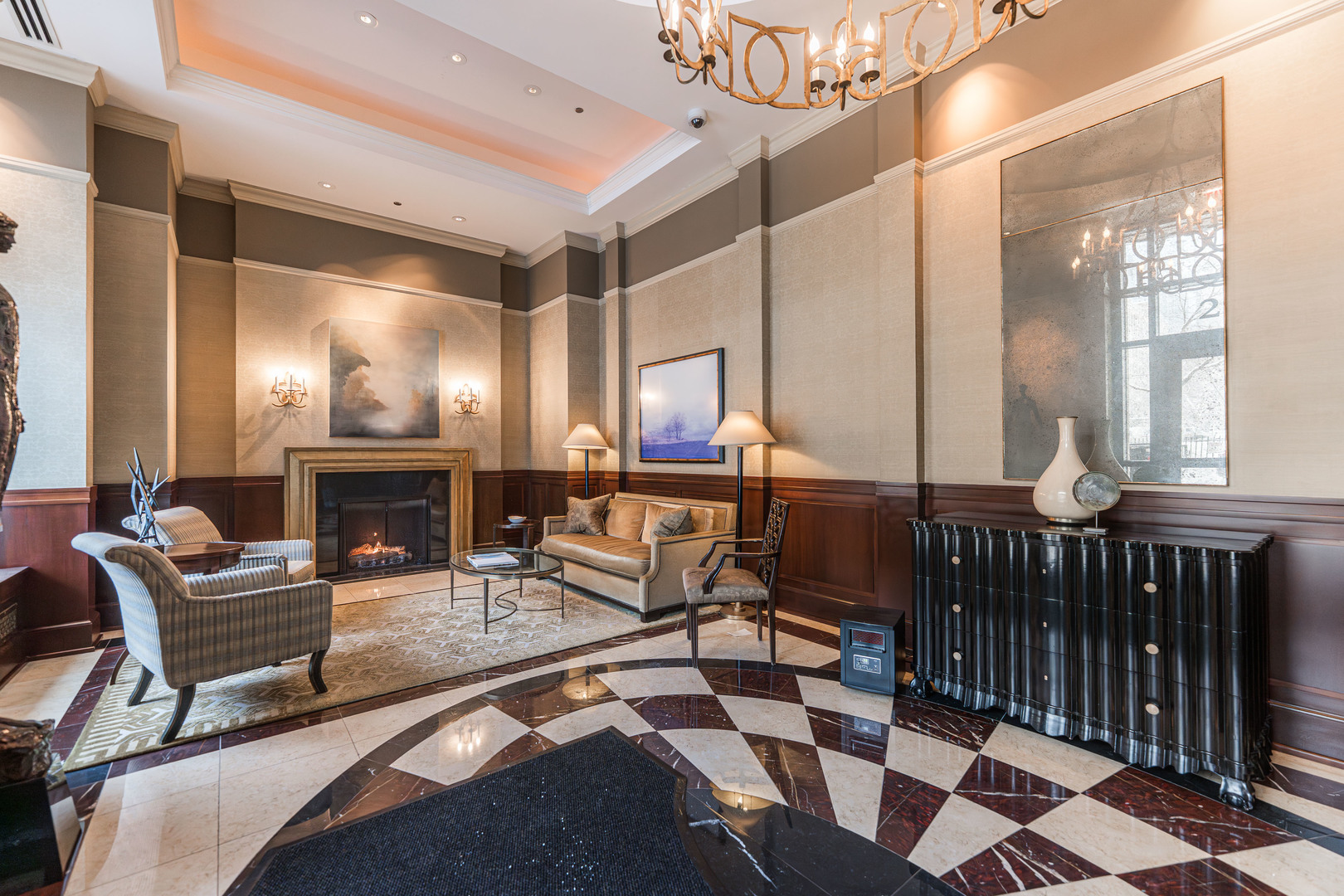 840 N Lake Shore Drive Unit: 302