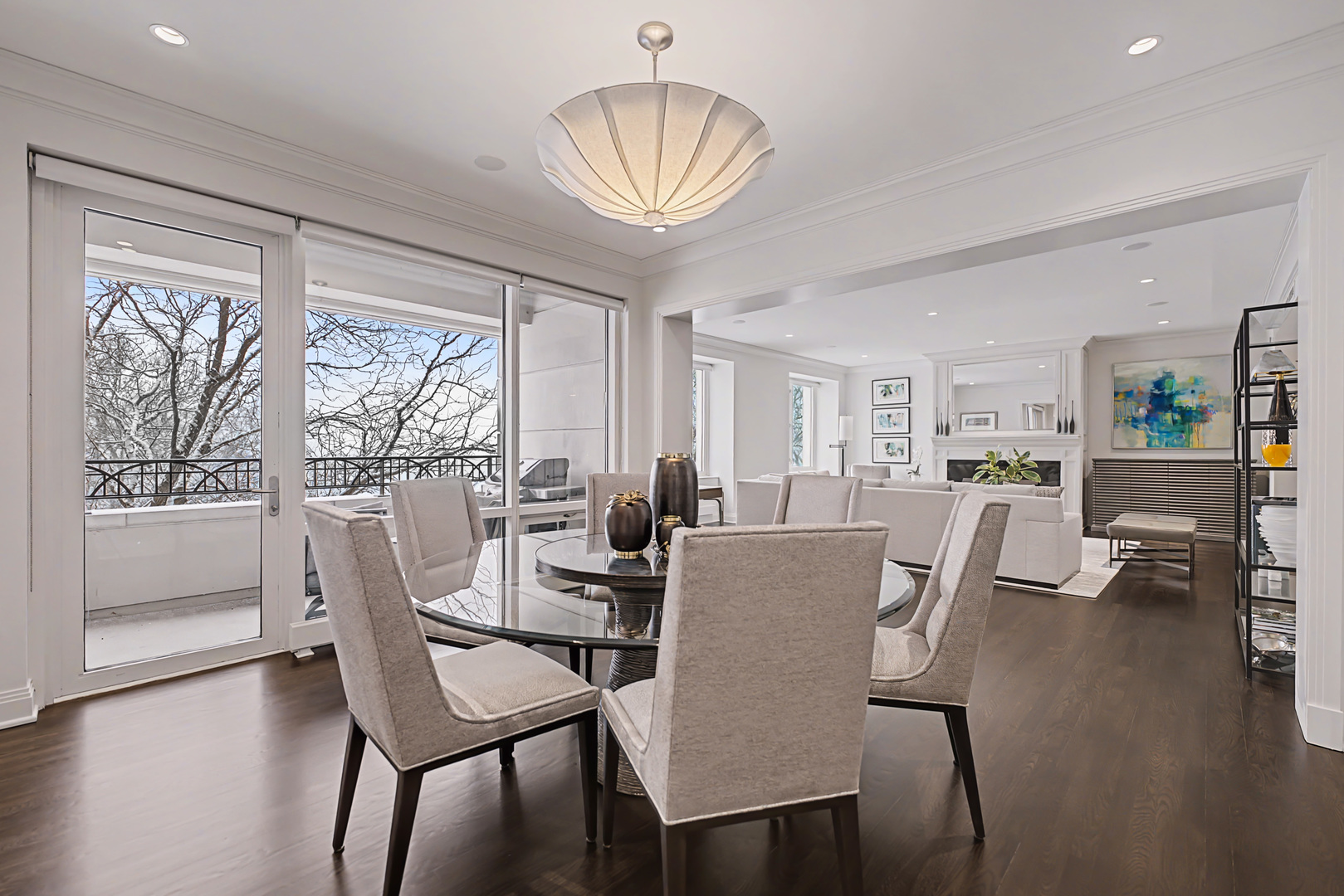 840 N Lake Shore Drive Unit: 302