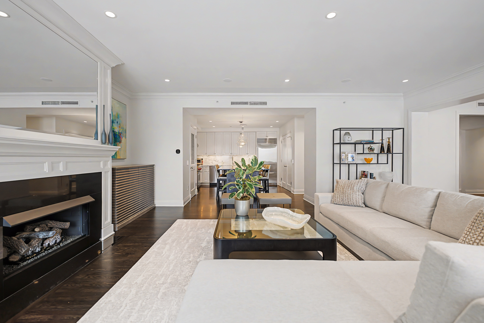 840 N Lake Shore Drive Unit: 302