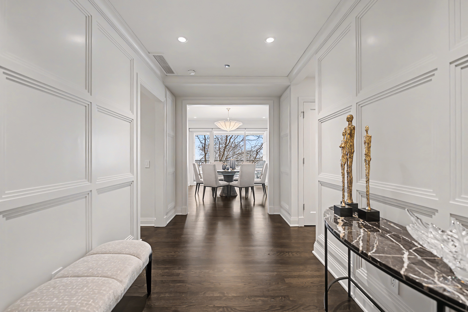 840 N Lake Shore Drive Unit: 302