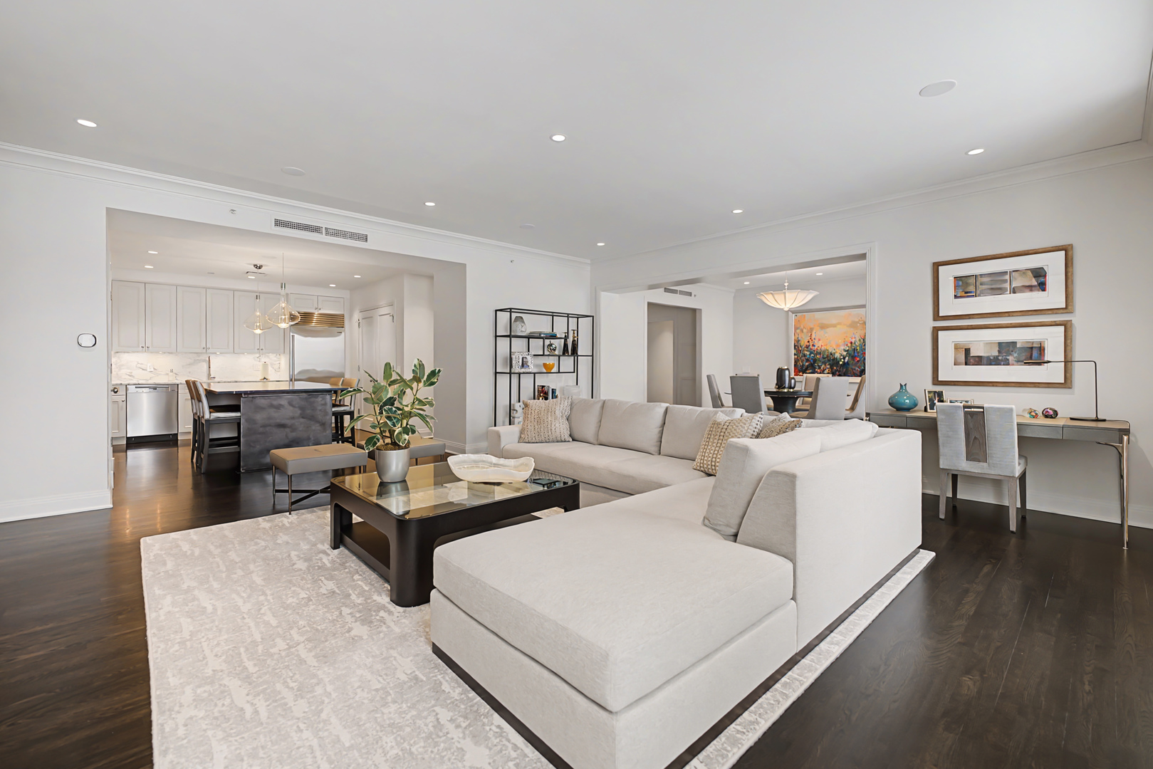 840 N Lake Shore Drive Unit: 302